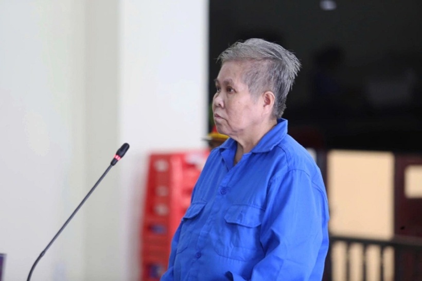 Trần Thị Kim Dung tại tòa. Ảnh: VnExpress