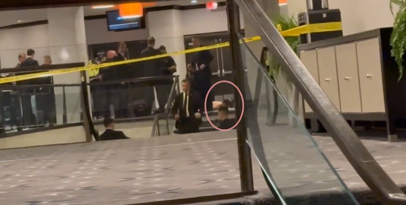 Nghi phạm bị khống chế tại hiện trường. (Nguồn: RT - Nga)