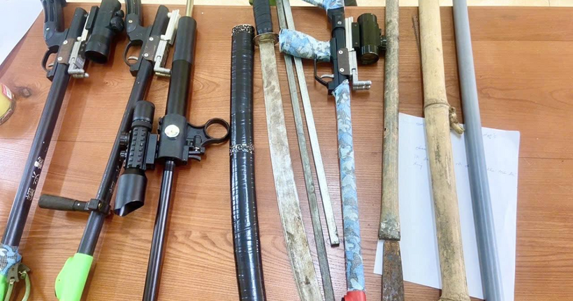 Số hung khí bị thu giữ. (Ảnh: Công an Tuyên Quang)