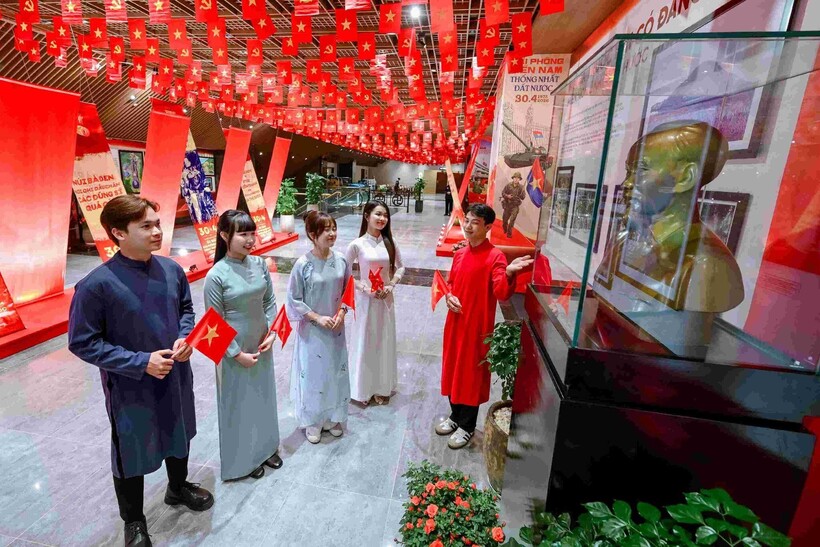 Không gian tái hiện ký ức lịch sử độc đáo tại điểm đến thu hút sự quan tâm của nhiều thế hệ du khách