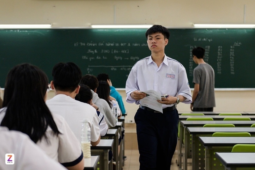 Thí sinh tham dự kỳ thi đánh giá năng lực do Đại học Quốc gia TP.HCM tổ chức, tháng 4/2026. Ảnh: ZNews