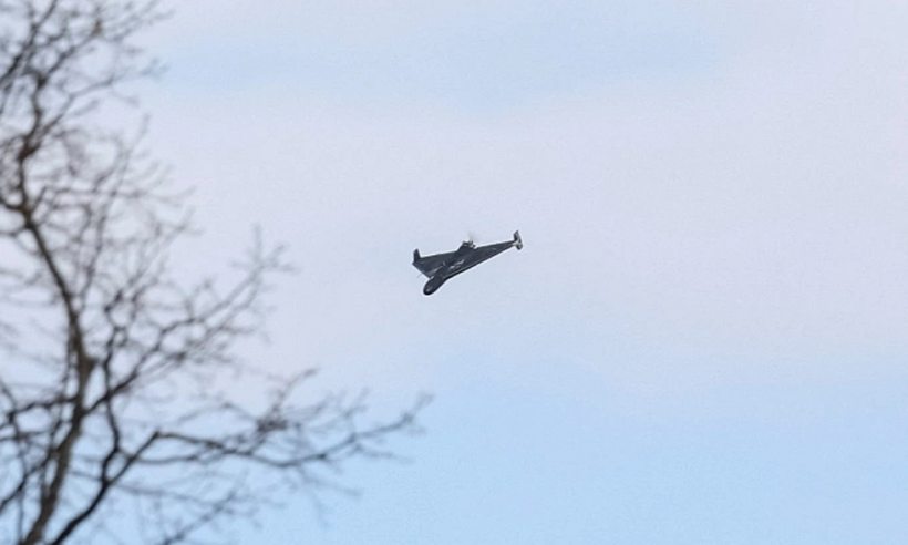 UAV Geran của Nga bay trên thành phố Lviv, Ukraine ngày 24/3. Ảnh:&nbsp;Reuters