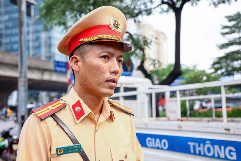 Thiếu Tá Nguyễn Thành Trung, cán bộ Đội CSGT đường bộ số 6.