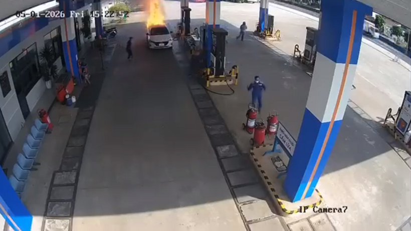 Hiện trường vụ cháy xe, 2 người tử vong. Ảnh: Công an Đà Nẵng