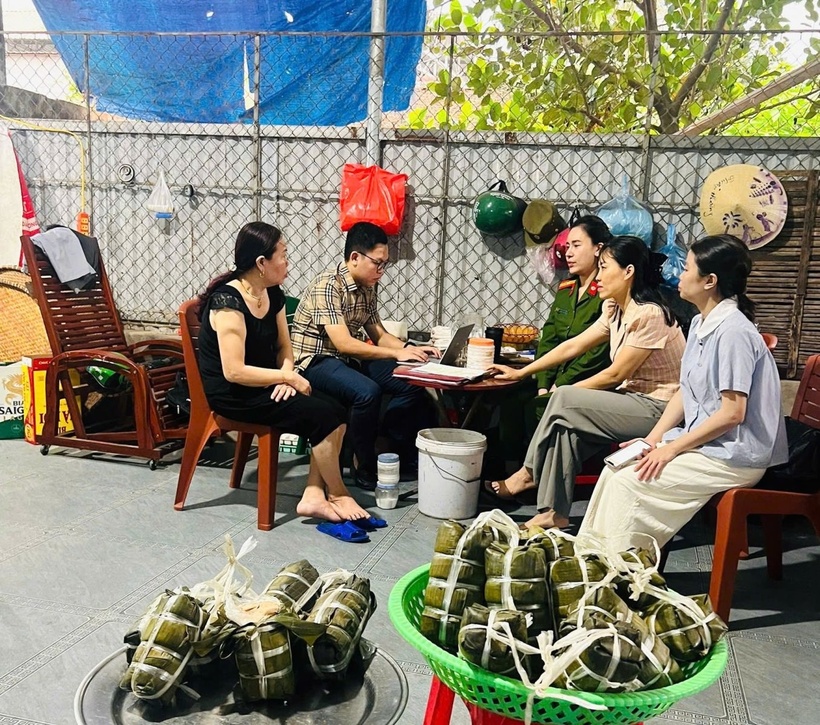 Số giò lợn được phát hiện có sử dụng hàn the tại cơ sở của bà T. (Ảnh: Công an Thanh Hóa)