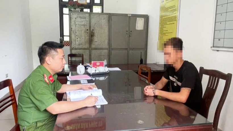 Đối tượng Đ.T.L tại cơ quan Công an. Ảnh: CACC
