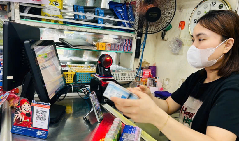 Hộ kinh doanh thu dưới 1 tỷ đồng được hủy tờ khai thuế, tuy nhiên cần lưu ý một số điểm để tránh bị xử phạt hành chính. Ảnh: Nguyễn Lê/VietNamNet.