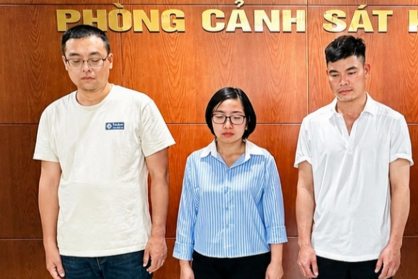 Các bị can Huang Qi Lei, Hà Thị Thục Huyền, Lê Văn Quốc (từ trái qua) (Ảnh: Công an Thanh Hóa).