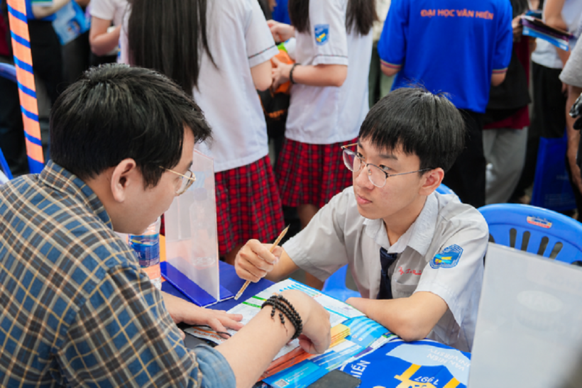 Trường đại học Văn Hiến luôn đồng hành cùng thí sinh trong công tác tư vấn, hướng nghiệp - Ảnh: VHU
