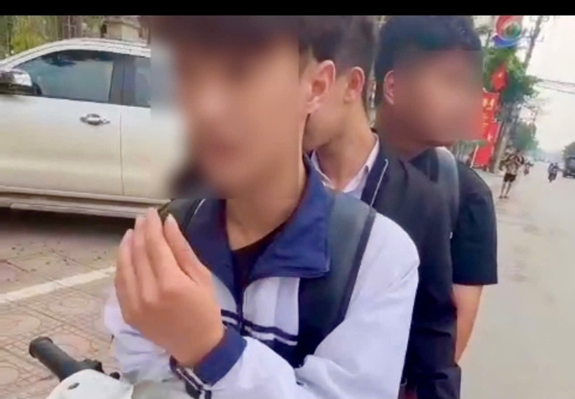 Một số hình ảnh học sinh vi phạm từ bodycam của lực lượng CSGT, sáng 11/5.