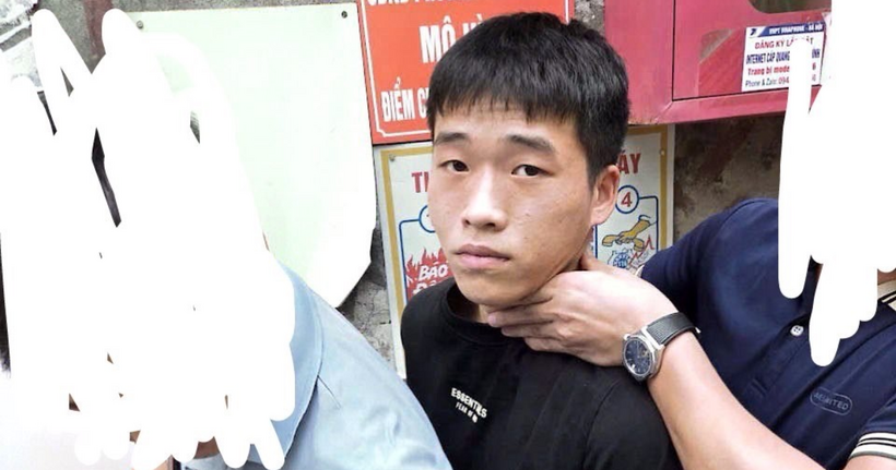 Công an xã Đa Phúc bắt giữ đối tượng.