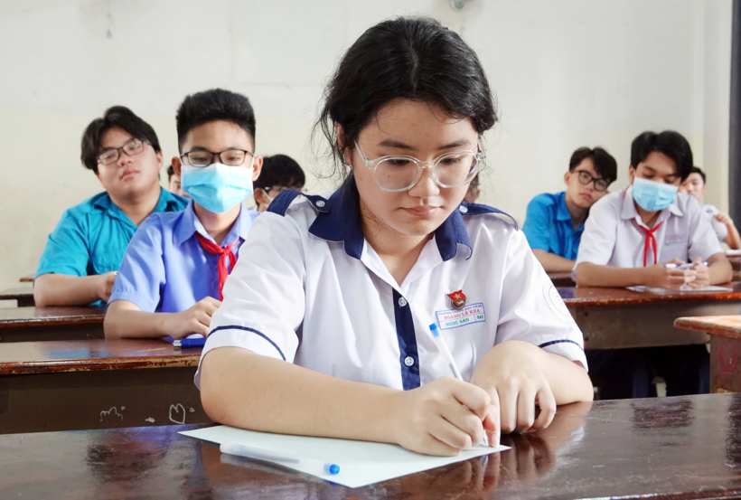 Sở GD&ĐT TP.HCM cập nhật đầy đủ, chính xác thông tin tuyển sinh lên hệ thống tuyển sinh lớp 10. Ảnh minh họa