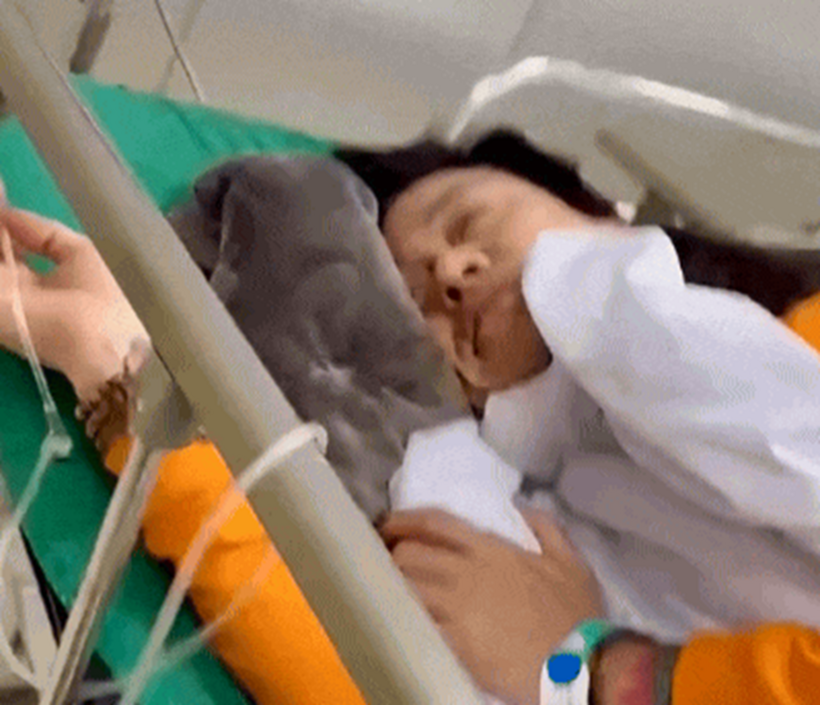 Hình ảnh mới của Tuấn Hưng gây lo lắng