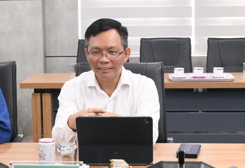 Ông Cao Tuấn Sĩ – Giám đốc NMLD Dung Quất phát biểu tại buổi làm việc