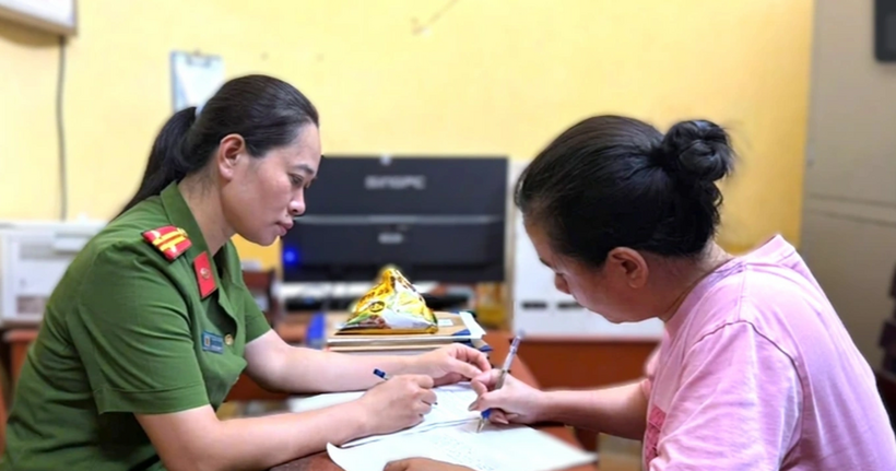 Đối tượng Ngọc tại cơ quan công an. (Ảnh: Công an Ninh Bình)