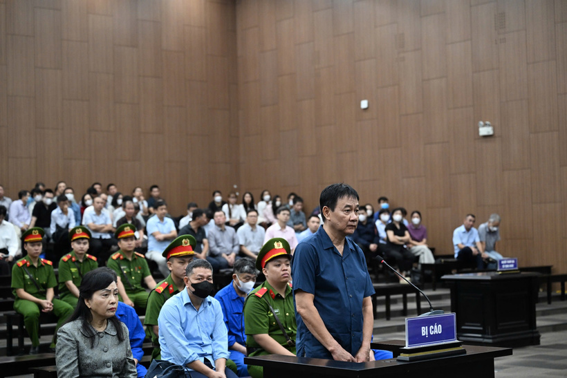 Các bị cáo tại phiên tòa.