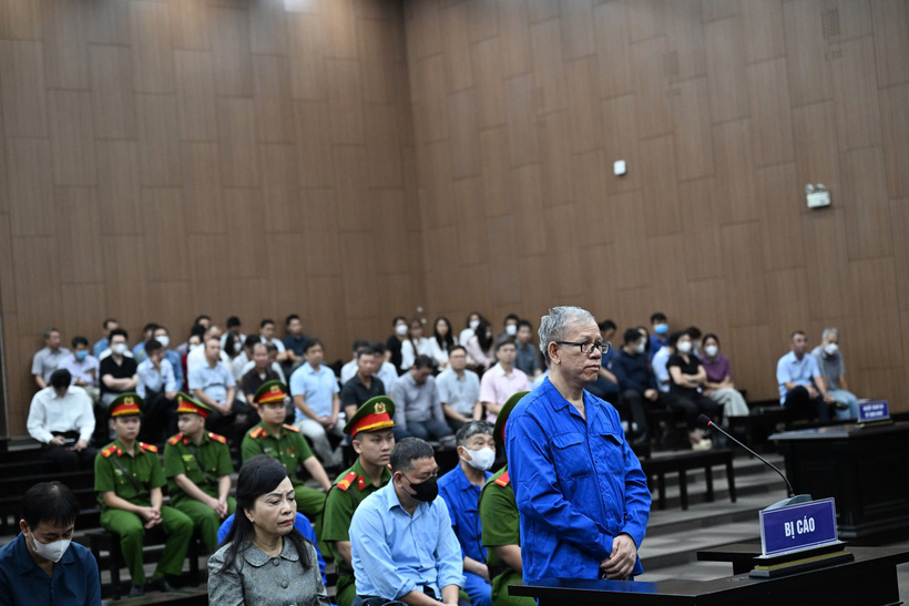 Các bị cáo tại phiên tòa.