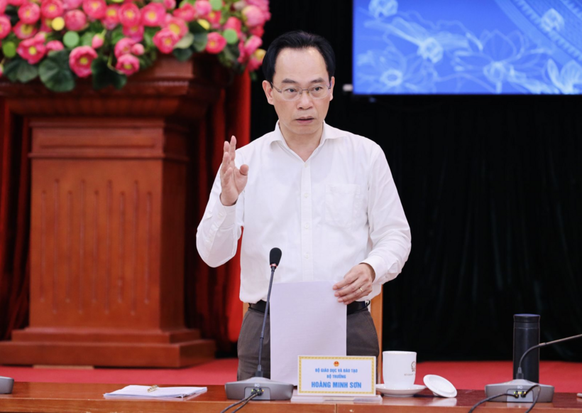 Bộ trưởng Hoàng Minh Sơn phát biểu chỉ đạo tại hội thảo. Ảnh: MOET