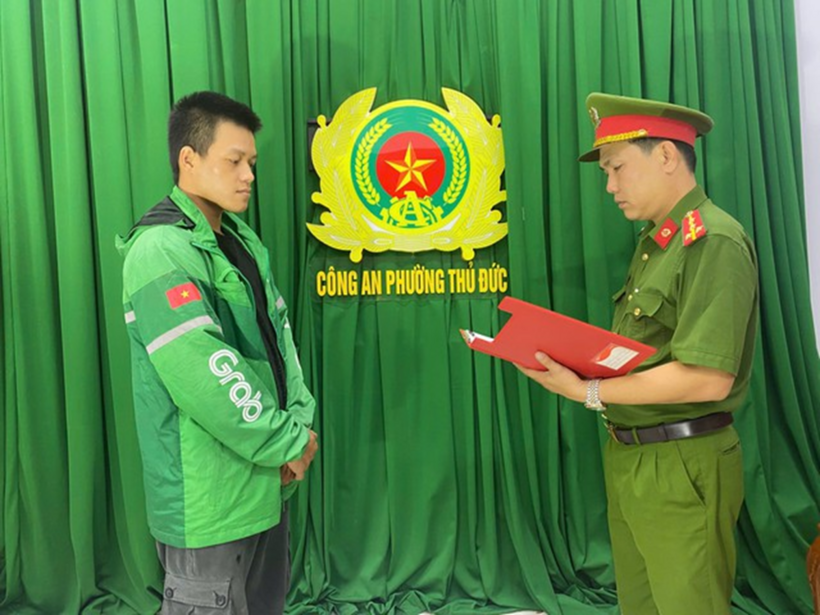 Nguyễn Chánh Tú tại cơ quan công an. Ảnh: Thanh Niên