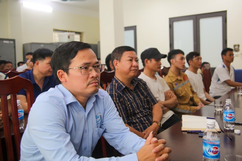 Các video chân thực, thu hút sự quan tâm của các đơn vị vận tải và lái xe dự hội nghị.