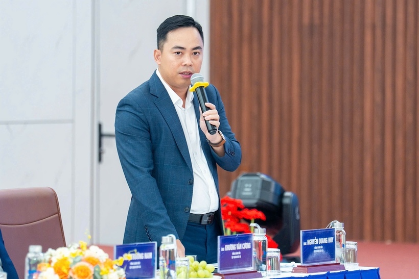 Ông Nguyễn Quang Huy, Tổng Giám đốc Tập đoàn Đèo Cả phát biểu tại hội nghị