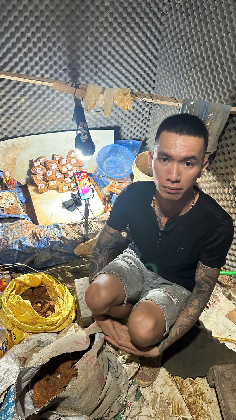 Khởi tố 11 bị can trong đường dây livestream “đổ thạch” lừa đảo - 3