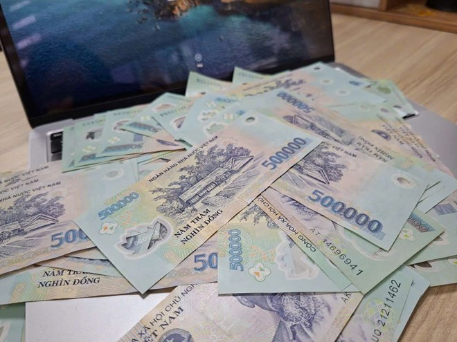 BIDV áp dụng khung lãi suất tiết kiệm cho khách hàng cá nhân trong khoảng 0,5-6%/năm. Ảnh: Thạch Lam