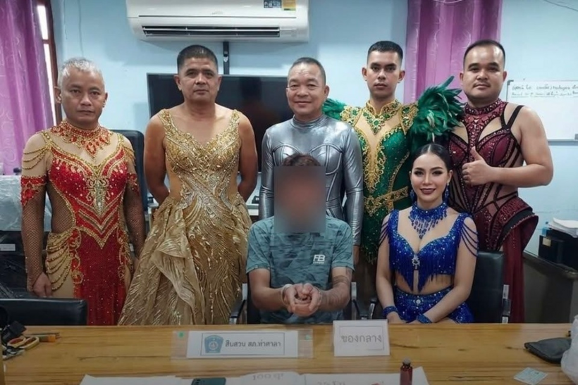 Cảnh sát Thái Lan hóa trang vũ công bắt tội phạm ma túy. Ảnh: The Thaiger.