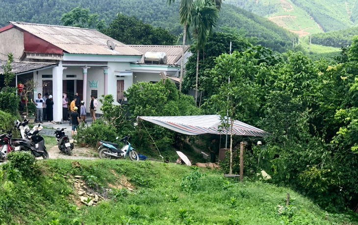 Công an đang làm rõ vụ anh trai chém vợ chồng em ruột thương vong. (Ảnh: Tuổi trẻ)