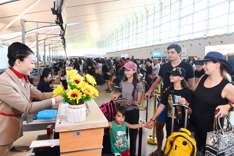 Sân bay quốc tế Phú Quốc liên tục phá kỷ lục về lượng khách