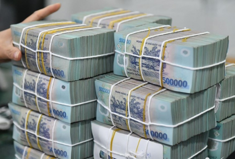 Tiền gửi của người dân vào ngân hàng lập kỷ lục 10,3 triệu tỷ đồng. Ảnh minh họa