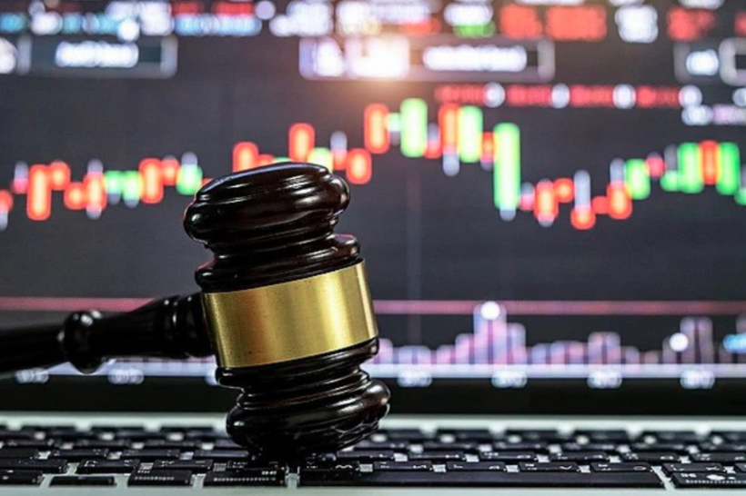 Ủy ban Chứng khoán Nhà nước vừa ban hành quyết định xử phạt vi phạm hành chính đối với Công ty cổ phần Địa ốc Đà Lạt do vi phạm quy định về công bố thông tin và thời hạn báo cáo trên thị trường chứng khoán. Ảnh minh họa