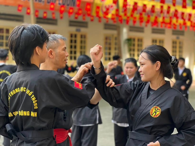 Một giờ học võ của học sinh trường THPT Ngô Quyền, Đông Anh, Hà Nội.