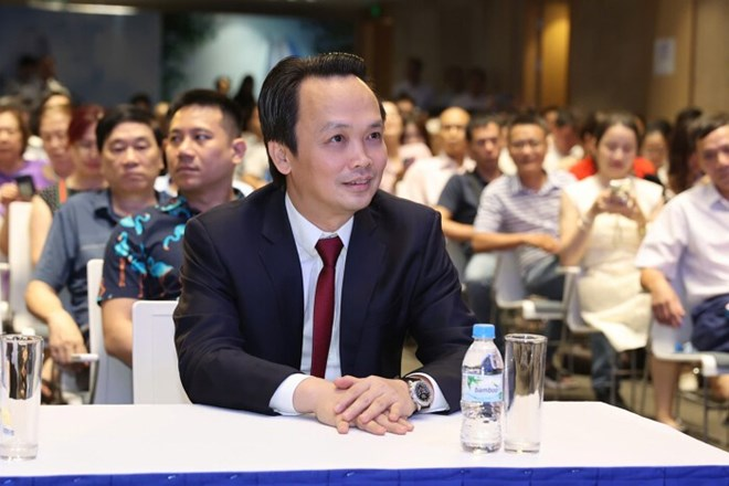Ông Trịnh Văn Quyết tại ĐHĐCĐ bất thường FLC sáng 27/5. Ảnh: H.A