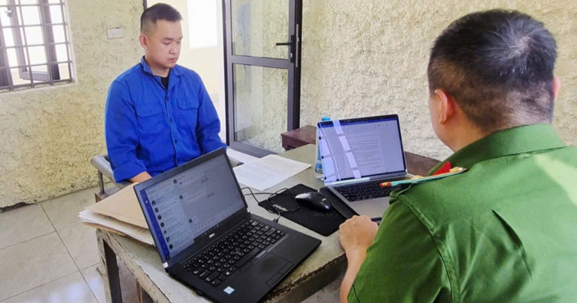 Cơ quan công an làm việc với đối tượng liên quan vụ án.