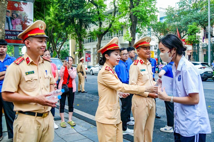CSGT Hà Nội sẵn sàng phương án, bảo đảm TTATGT các kỳ thi năm 2026 diễn ra trên địa bàn Thủ đô