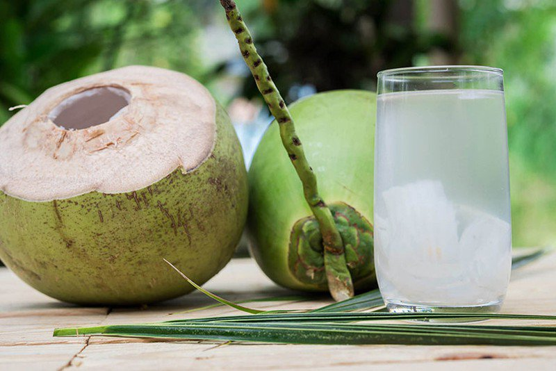 Dù sở hữu nhiều lợi ích vượt trội, nước dừa vẫn không phải là loại thức uống có thể sử dụng một cách tùy tiện.