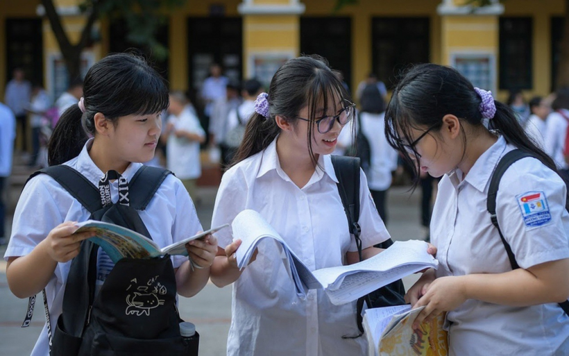 Hôm nay 29/5, thí sinh thi vào lớp 10 công lập ở Hà Nội sẽ làm thủ tục dự thi. Ảnh minh họa