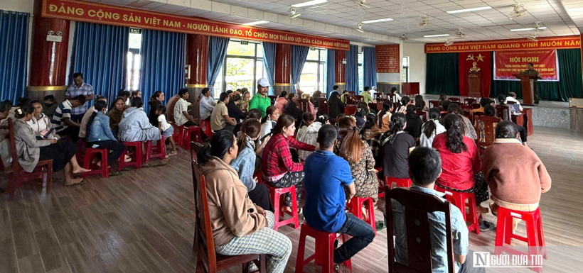 Hội nghị tuyên truyền, tư vấn pháp luật tại xã Phước Trà thu hút cán bộ và người dân địa phương tham dự.