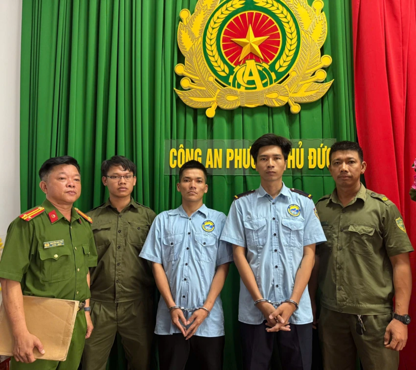 Hai bảo vệ dương tính với chất ma túy. Ảnh: Pháp luật TP.HCM