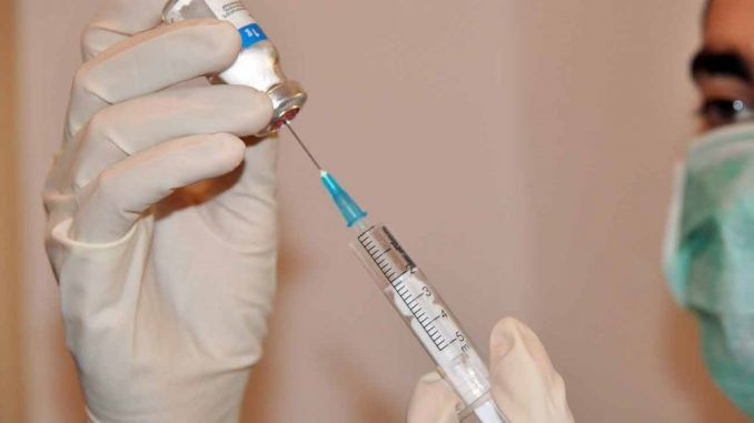 Thuốc tiêm amivantamab giúp thu nhỏ khối u ở hơn 1/3 số bệnh nhân tham gia nghiên cứu, và ở 15 bệnh nhân, khối u đã biến mất hoàn toàn. Ảnh minh họa