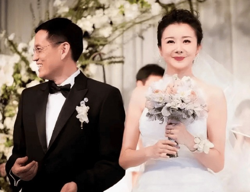 Tôn Phi Phi cho biết cô có cuộc hôn nhân đày đọa, không khác gì địa ngục khi sống với Sử Hồng. Ảnh: Sina.
