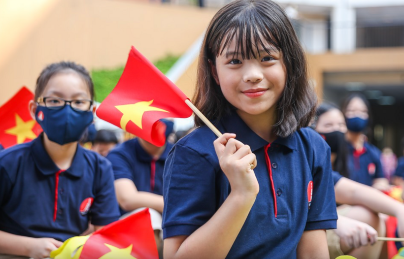 Phụ huynh Hà Nội bắt đầu thử nghiệm đăng ký tuyển sinh đầu cấp từ hôm nay (3/6). Ảnh minh họa