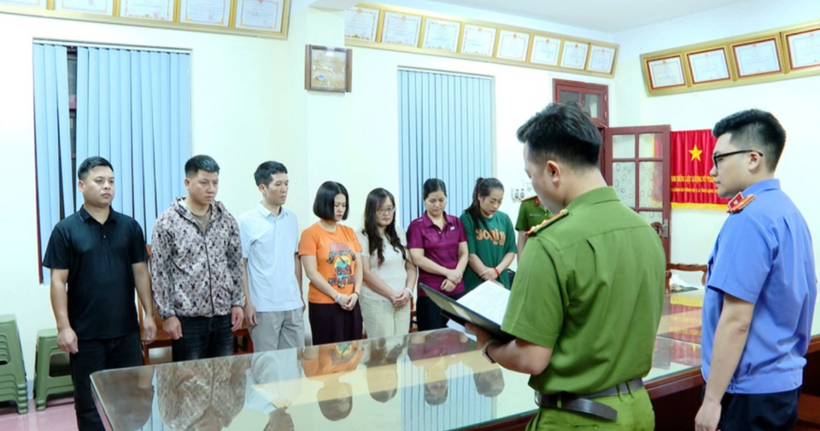 Cơ quan Cảnh sát điều tra Công an tỉnh Lạng Sơn thi hành quyết định khởi tố vụ án, khởi tố bị can, Lệnh bắt bị can tạm giam đối với 7 đối tượng về hành vi Tham ô tài sản.