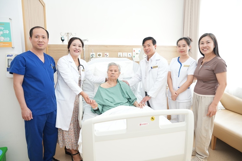 Điều trị thành công cho cụ bà 93 tuổi suy đa cơ quan trên nền nhiều bệnh lý nguy hiểm