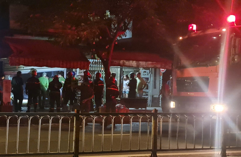 Lực lượng chức năng có mặt tại hiện trường (Ảnh: Minh Nghiêm).