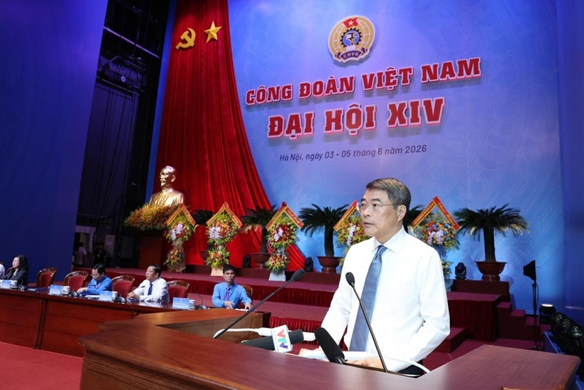 Thủ tướng Lê Minh Hưng nhấn mạnh nhà ở cho công nhân phải có giá cả hợp lý (Ảnh: Hải Nguyễn).