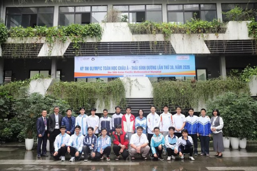 Đội tuyển Việt Nam tham dự Olympic toán học châu Á - Thái Bình Dương.&nbsp;ẢNH B.T.C