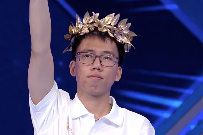 Trường Giang giành vòng nguyệt quế trận tuần 2 tháng 2 quý III Olympia 26. Ảnh: Fanpage Đường lên đỉnh Olympia