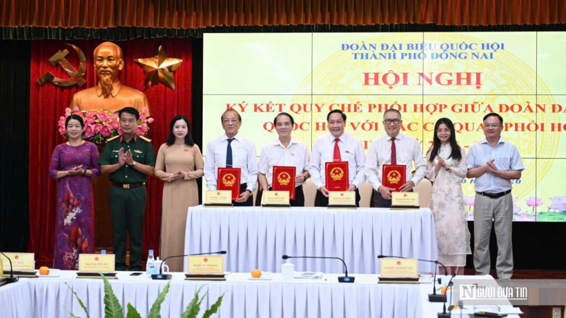 Việc ký kết quy chế phối hợp giữa Đoàn Đại biểu Quốc hội Tp.Đồng Nai với các cơ quan hữu quan được kỳ vọng tạo sự gắn kết chặt chẽ, nâng cao hiệu quả giải quyết các vấn đề cử tri quan tâm trong giai đoạn mới.